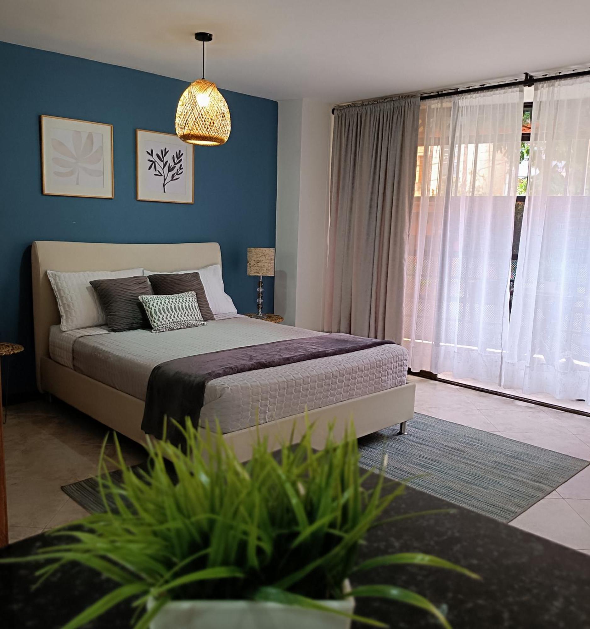 Apartament Acogedor Apartaestudio Ubicado En Laureles Medellín Zewnętrze zdjęcie